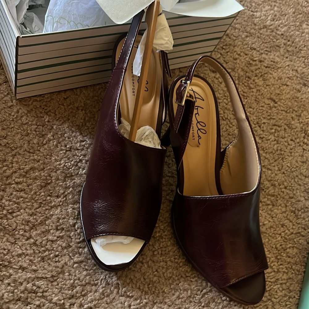 Brown dress open toe shoes woman